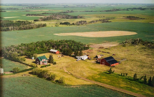 Brausen-Kroetsch Farmyard 2004.jpg
